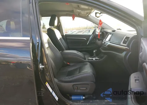 2016 Toyota Highlander Limited Platinum V6 z USA, uszkodzony, nr VIN 5TDDKRFH9GS329381